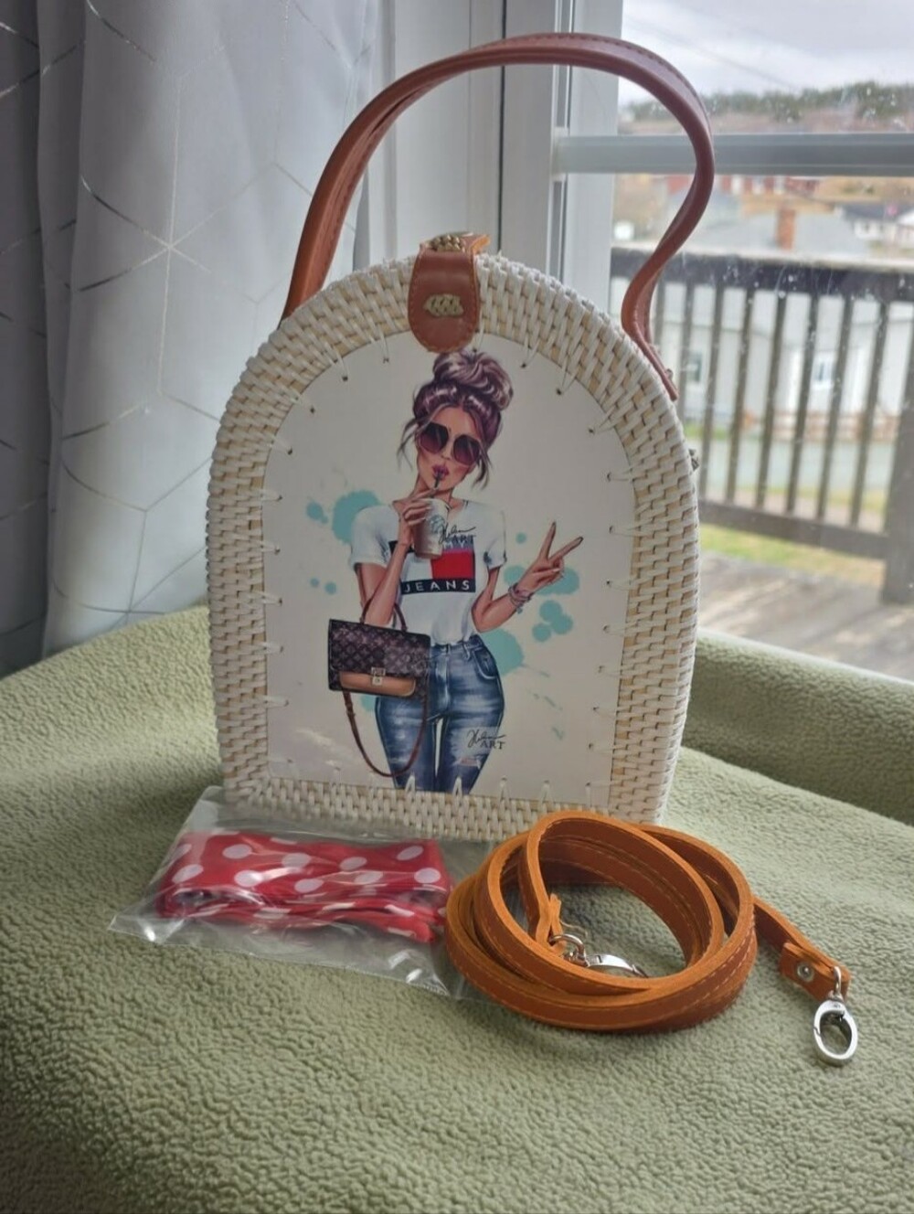 Brand New! 2 In 1 Woven Arch-Top Handbag/Backpack w/ Graphic Print - White & Tan